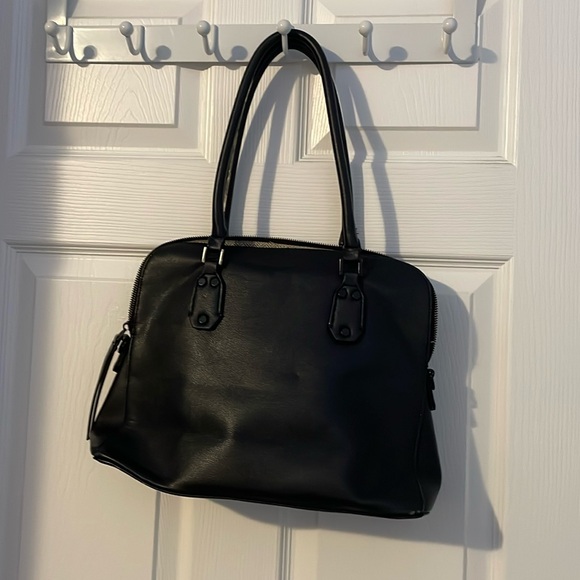 Kate & Alex Black Handbag - Picture 2 of 8